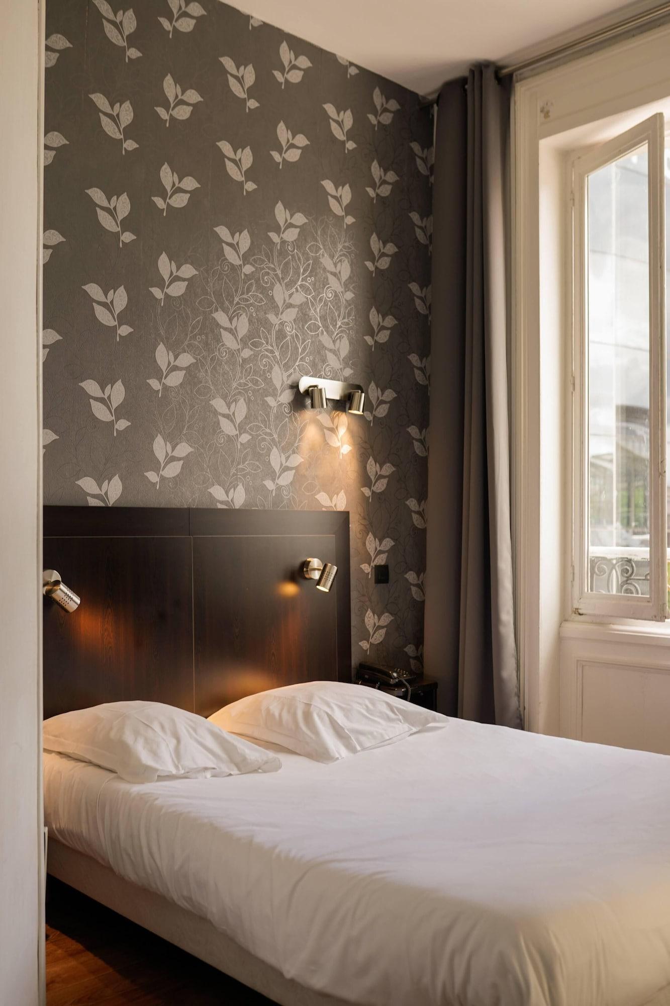 Le Napoleon Hotel Lille Exterior foto